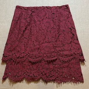 Lulus burgundy lace skirt XS